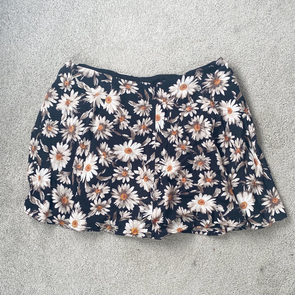 Urban Outfitters floral mini skirt NWT